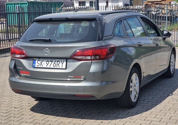 Opel Astra cena 39999 przebieg: 164000, rok produkcji 2019 z Radłów małe 154